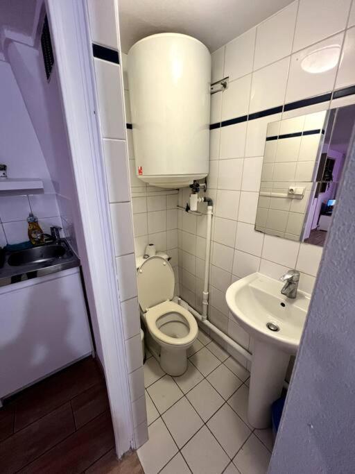 Studio Charmant Centre Ideal Париж Экстерьер фото