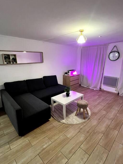 Studio Charmant Centre Ideal Париж Экстерьер фото
